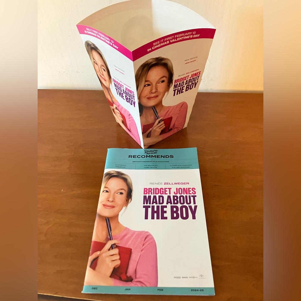 Bridget Jones Mad About the Boy Rare UK-Only Cinema Magazine & Popcorn Tub